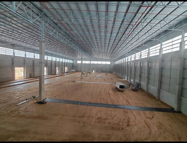 6,702M² WAREHOUSE TO LET IN BREDELL